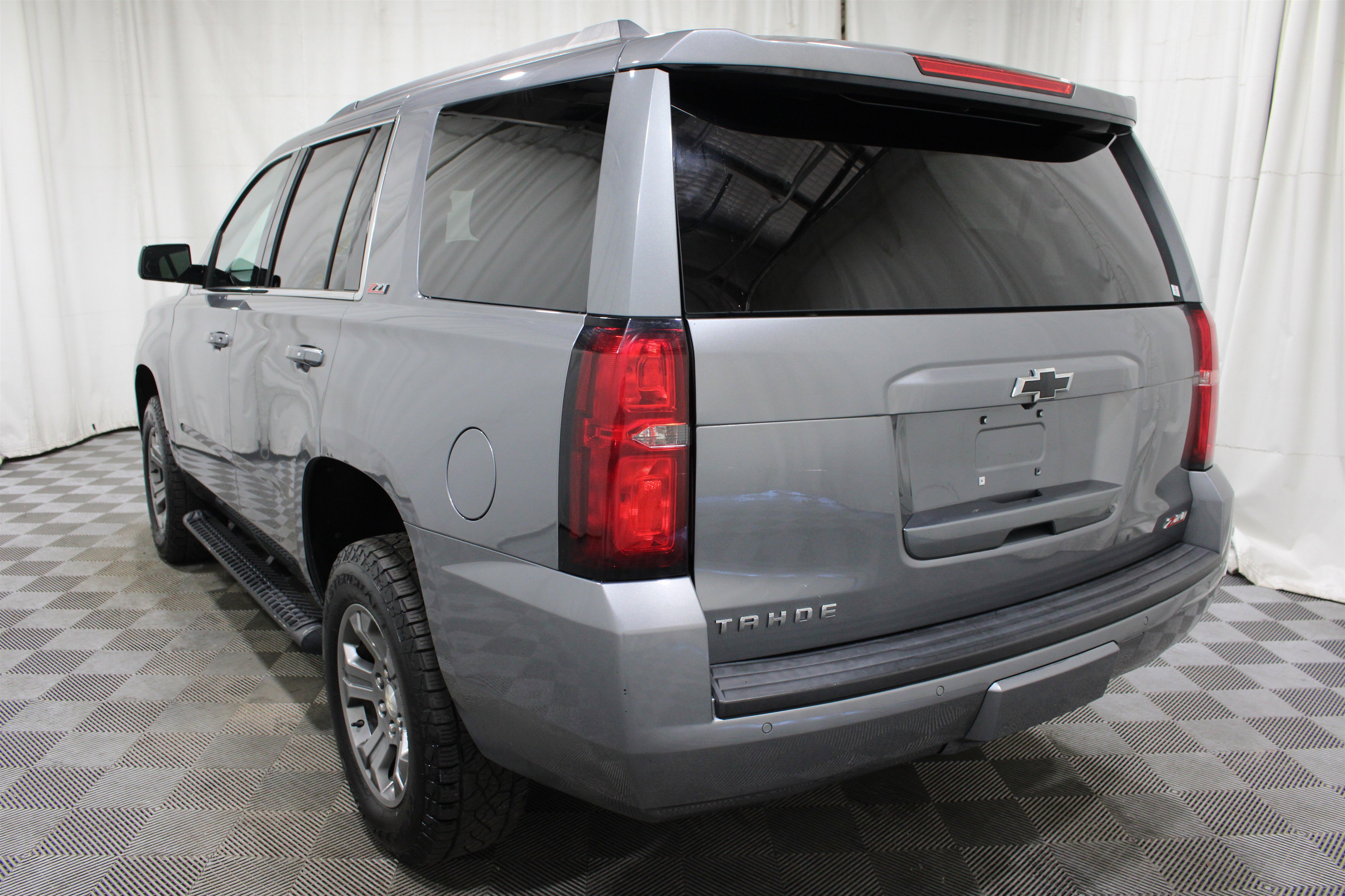 Used 2018 Chevrolet Tahoe LT AWD/4WD image 34