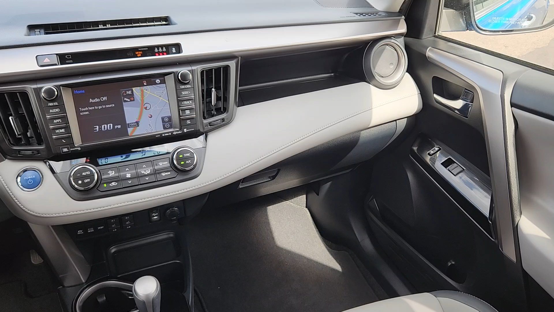 Used 2018 Toyota RAV4 Limited w/ Advanced Technology Package AWD/4WD image 6