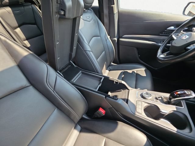 Used 2024 Cadillac XT4 Premium Luxury AWD/4WD image 19