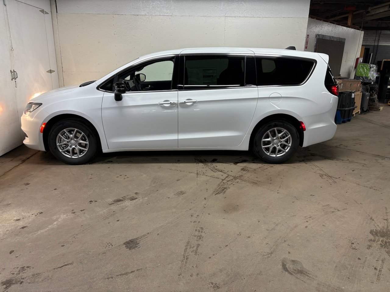 New 2026 Chrysler Voyager LX FWD image 6