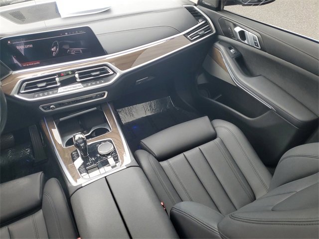 Used 2020 BMW X7 xDrive40i w/ Parking Assistance Package image 17