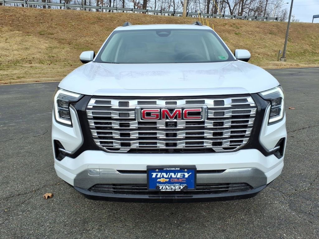 Used 2026 GMC Terrain Denali image 9