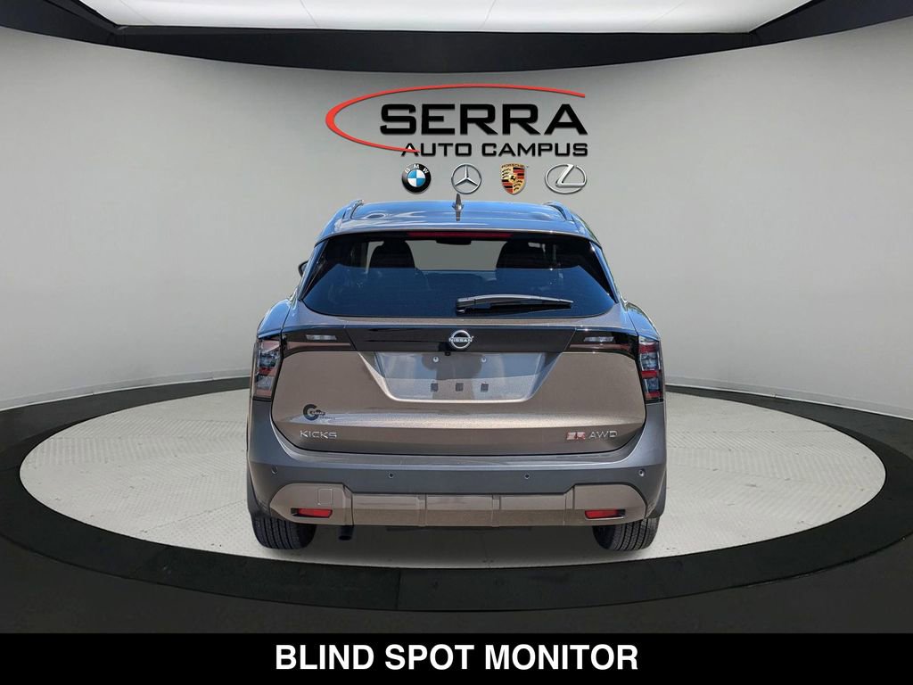 Used 2025 Nissan Kicks SR w/ SR Premium Package AWD/4WD image 13