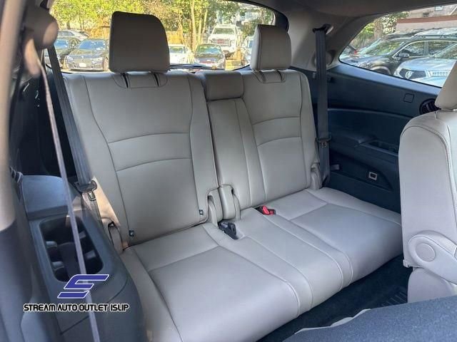 Used 2022 Honda Pilot Touring image 24
