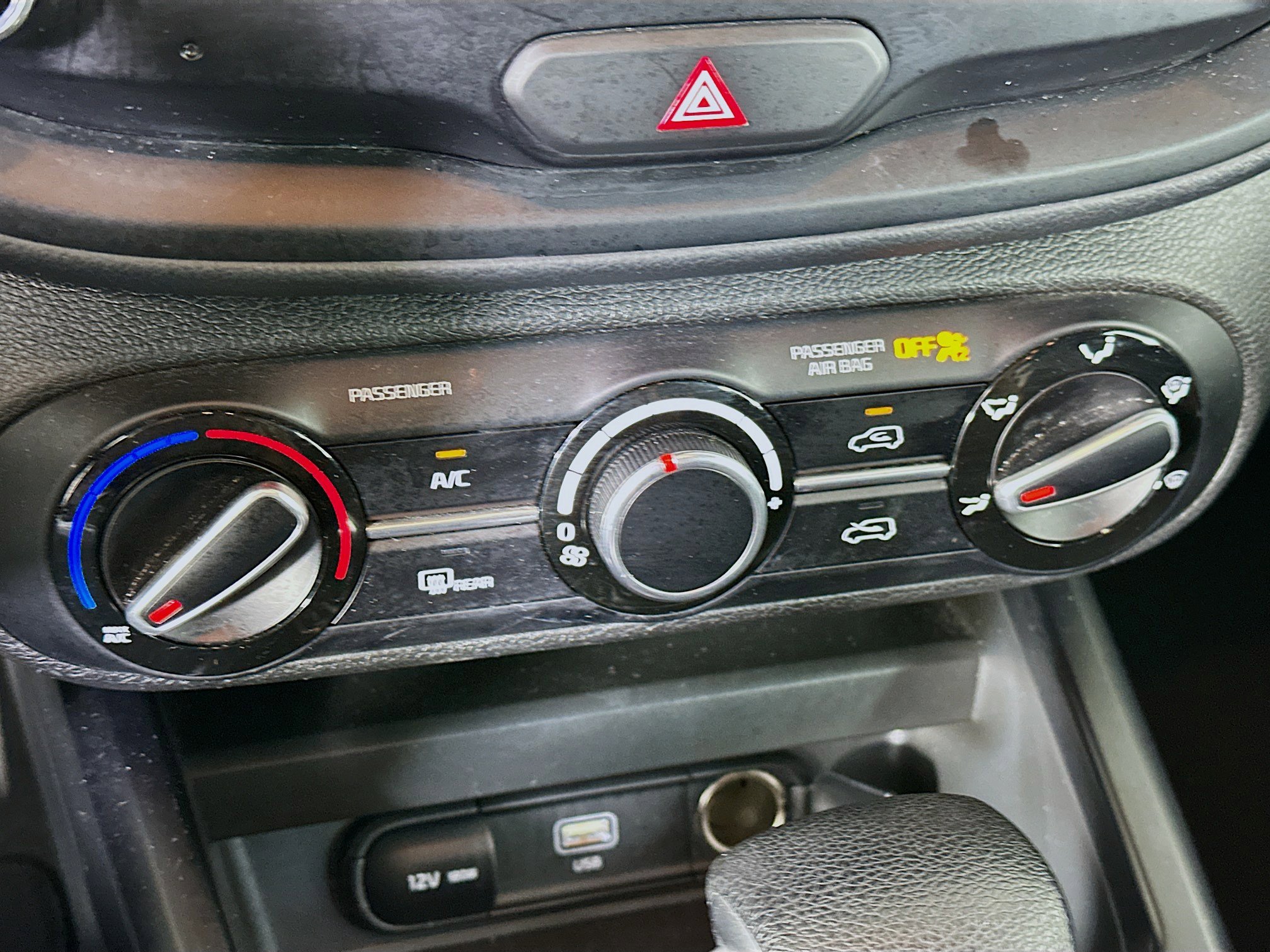 Used 2025 Kia Soul LX w/ LX Technology Package image 23