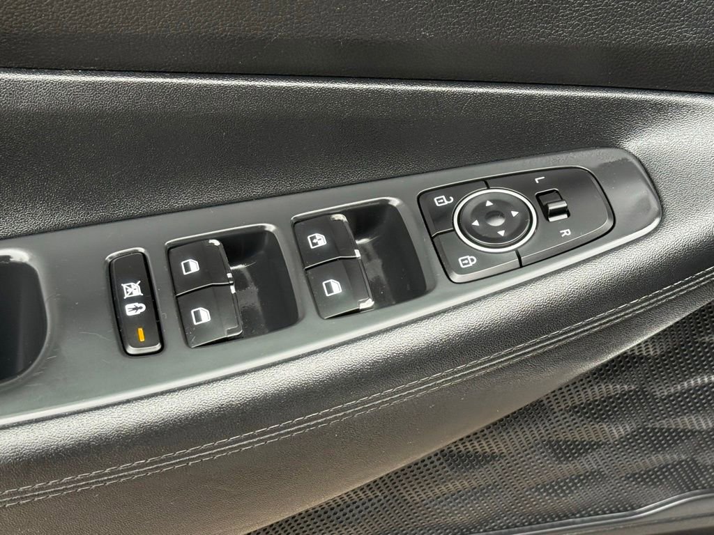 Used 2019 Hyundai Santa Fe SE image 16