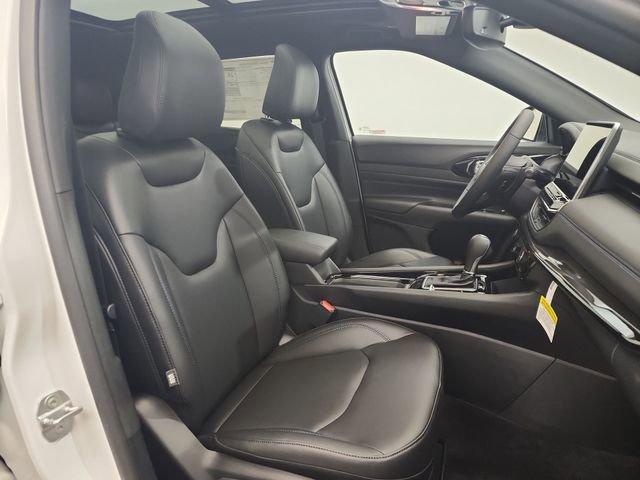New 2026 Jeep Compass Limited w/ Sun, Sound & Navigation Group image 27