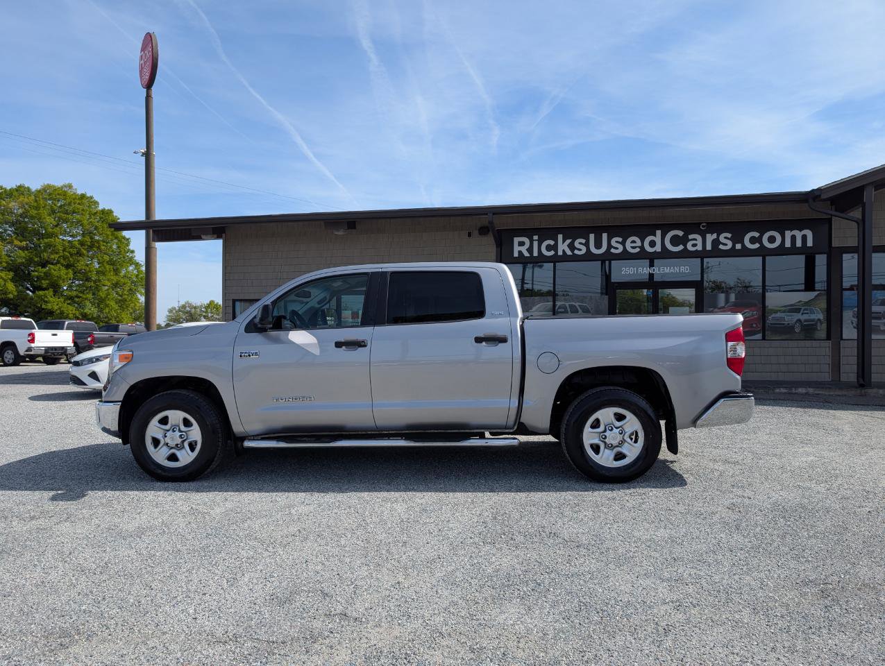 Used 2017 Toyota Tundra SR5 w/ SR5 Upgrade Package image 10
