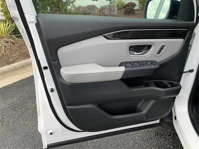 Used 2023 Honda Pilot Elite image 17