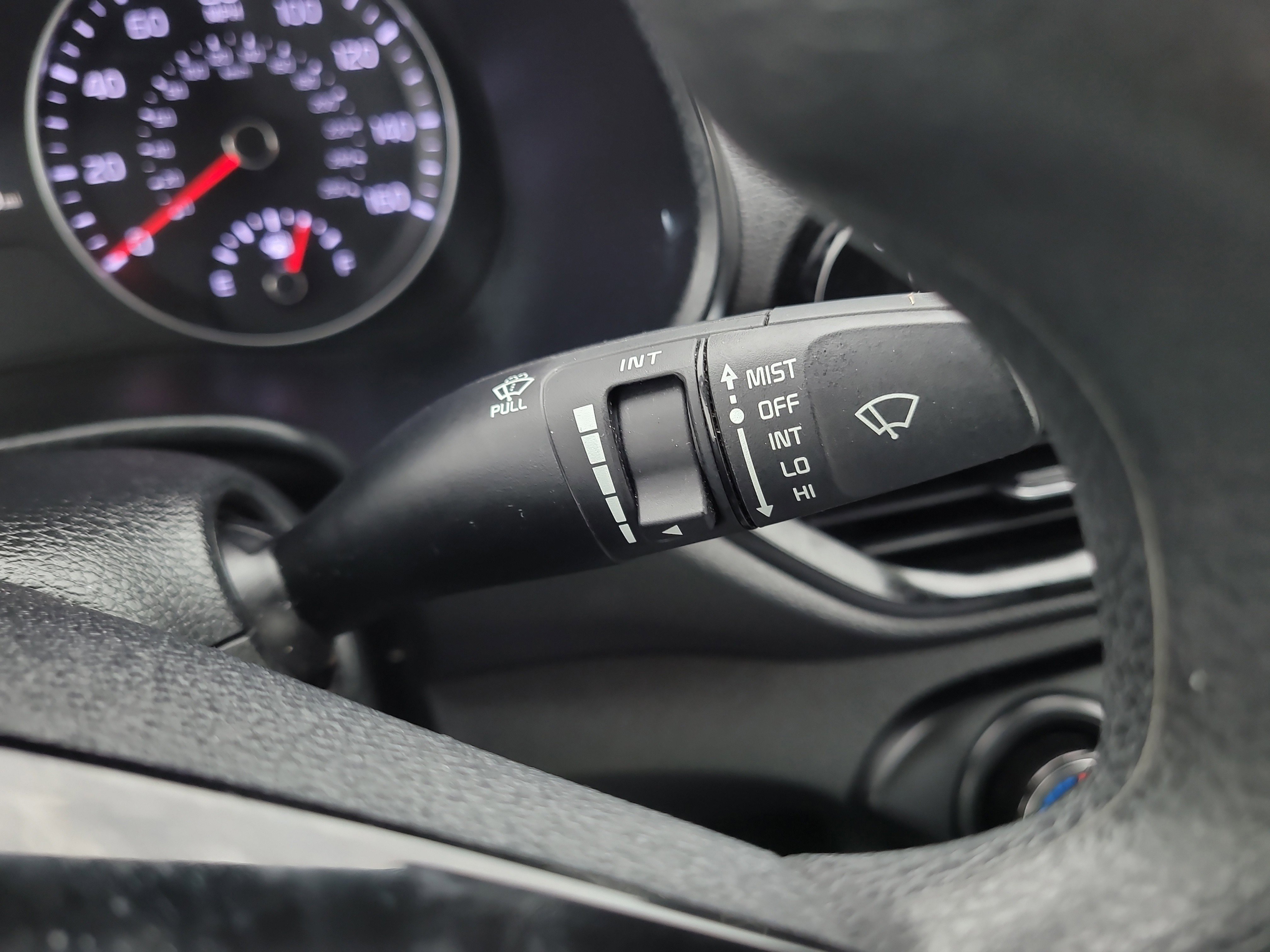 Used 2024 Kia Forte LXS image 28