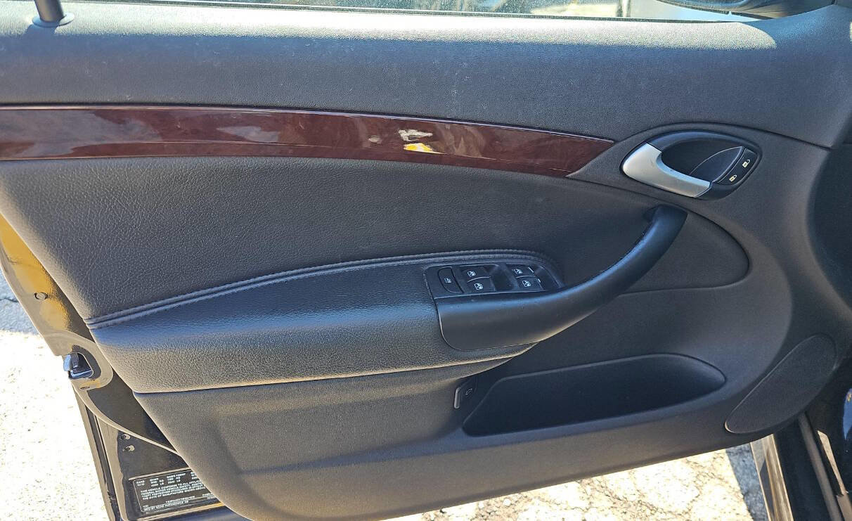 Used 2011 Saab 9-3 Aero image 12