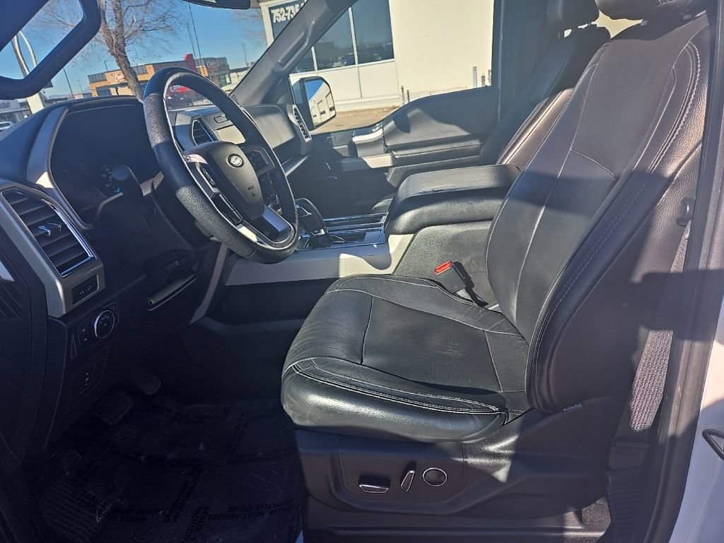 Used 2015 Ford F150 Lariat image 12