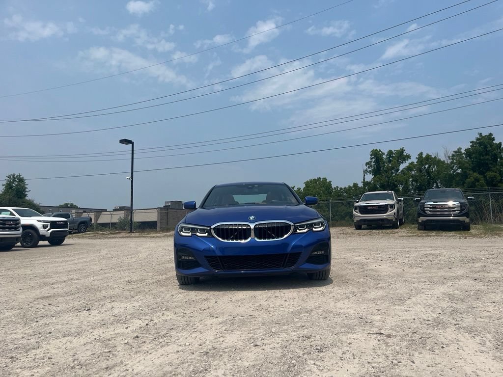Used 2022 BMW 330i xDrive Sedan w/ M Sport Package AWD/4WD image 4