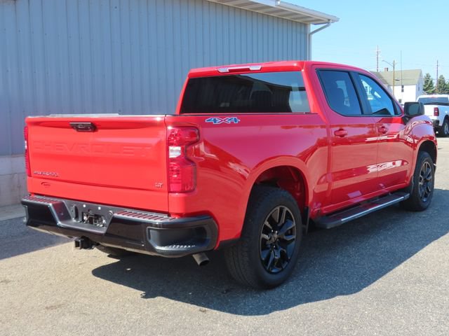 Used 2025 Chevrolet Silverado 1500 LT AWD/4WD image 3