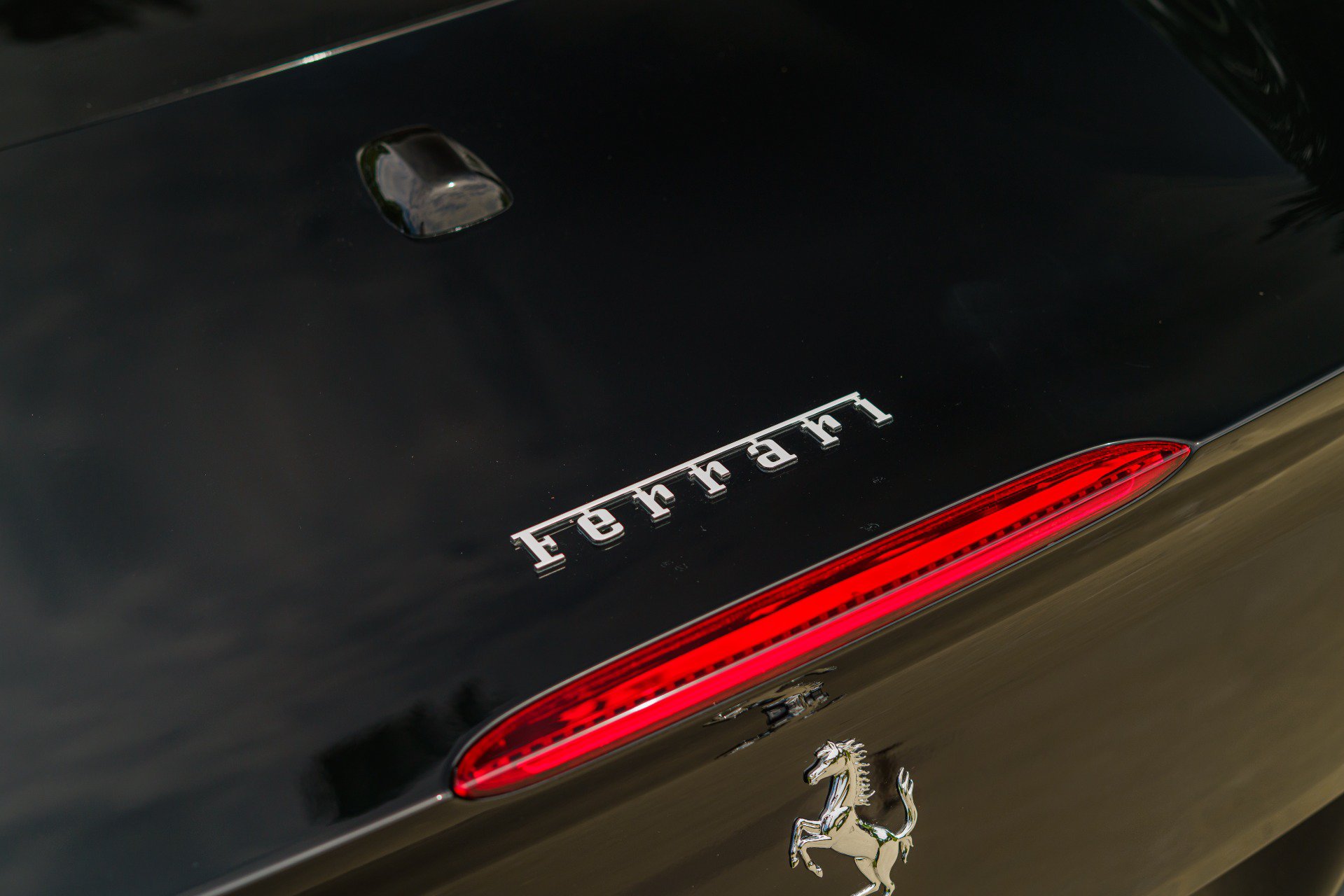 Used 2019 Ferrari Portofino RWD image 80
