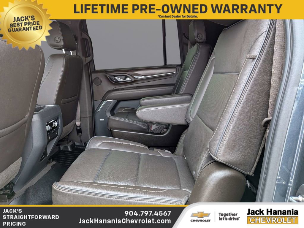 Used 2021 GMC Yukon XL Denali w/ Denali Premium Package image 14