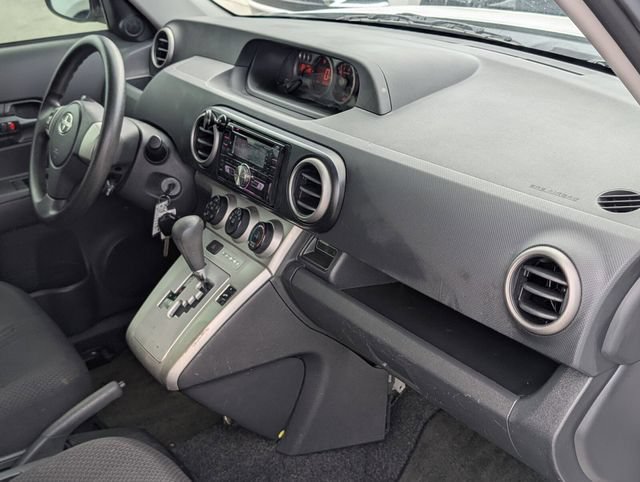 Used 2009 Scion xB FWD image 16