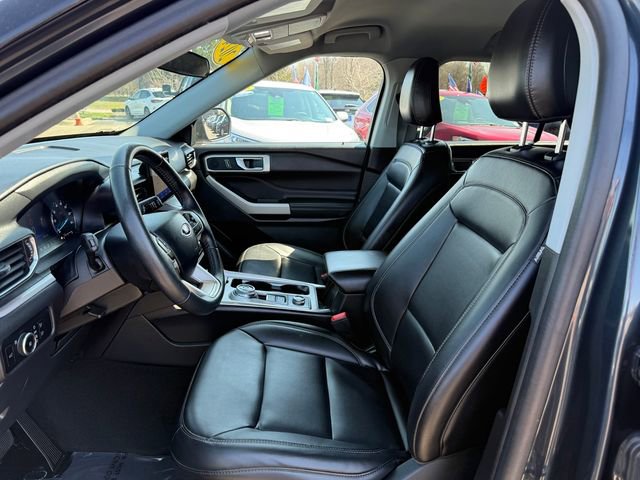 Certified 2024 Ford Explorer XLT w/ Equipment Group 202A image 6