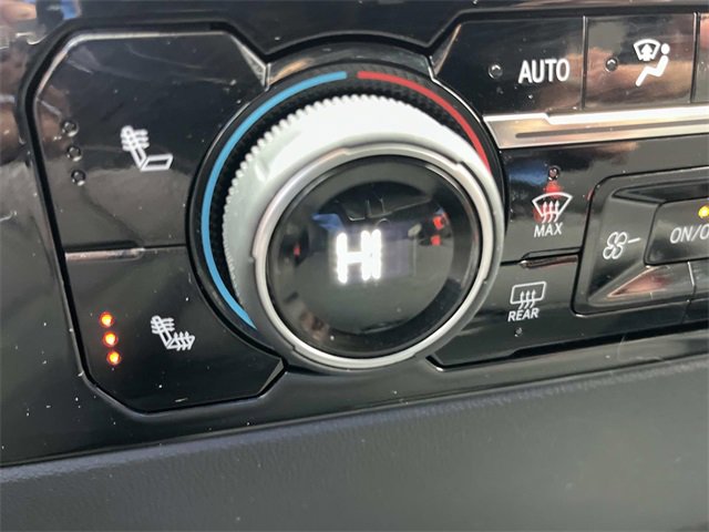 Used 2024 Chevrolet Silverado 1500 LT image 35