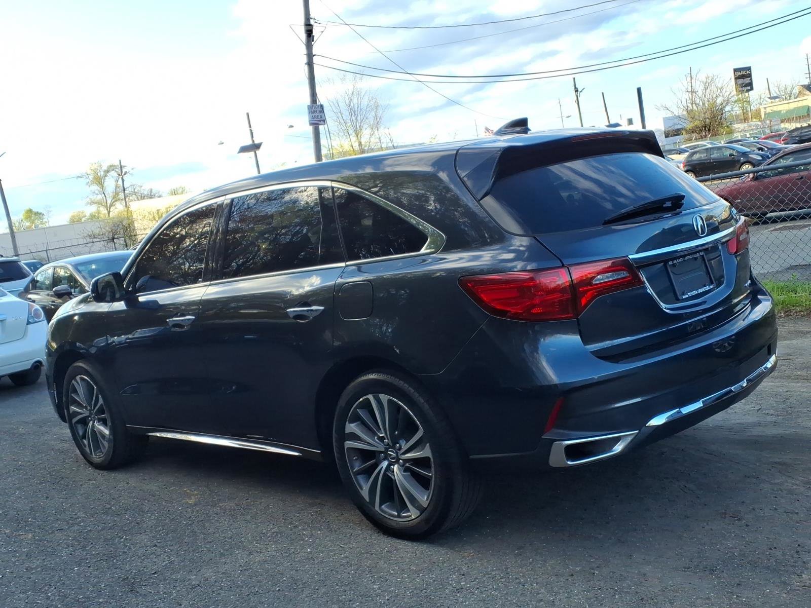 Used 2019 Acura MDX SH-AWD w/ Technology Package image 4