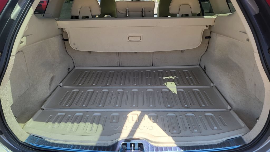 Used 2015 Volvo XC60 T5 Premier w/ Protection Package FWD image 13