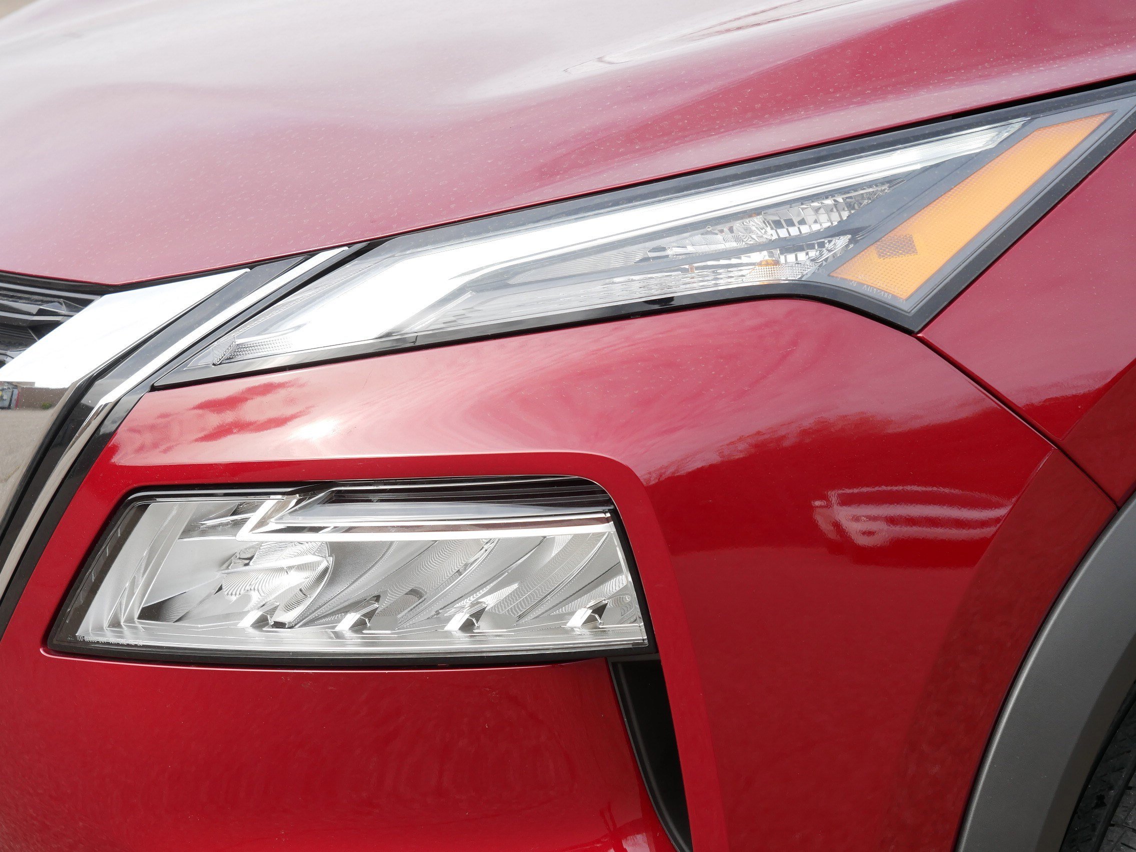 Used 2023 Nissan Rogue SV w/ SV Premium B Package image 16