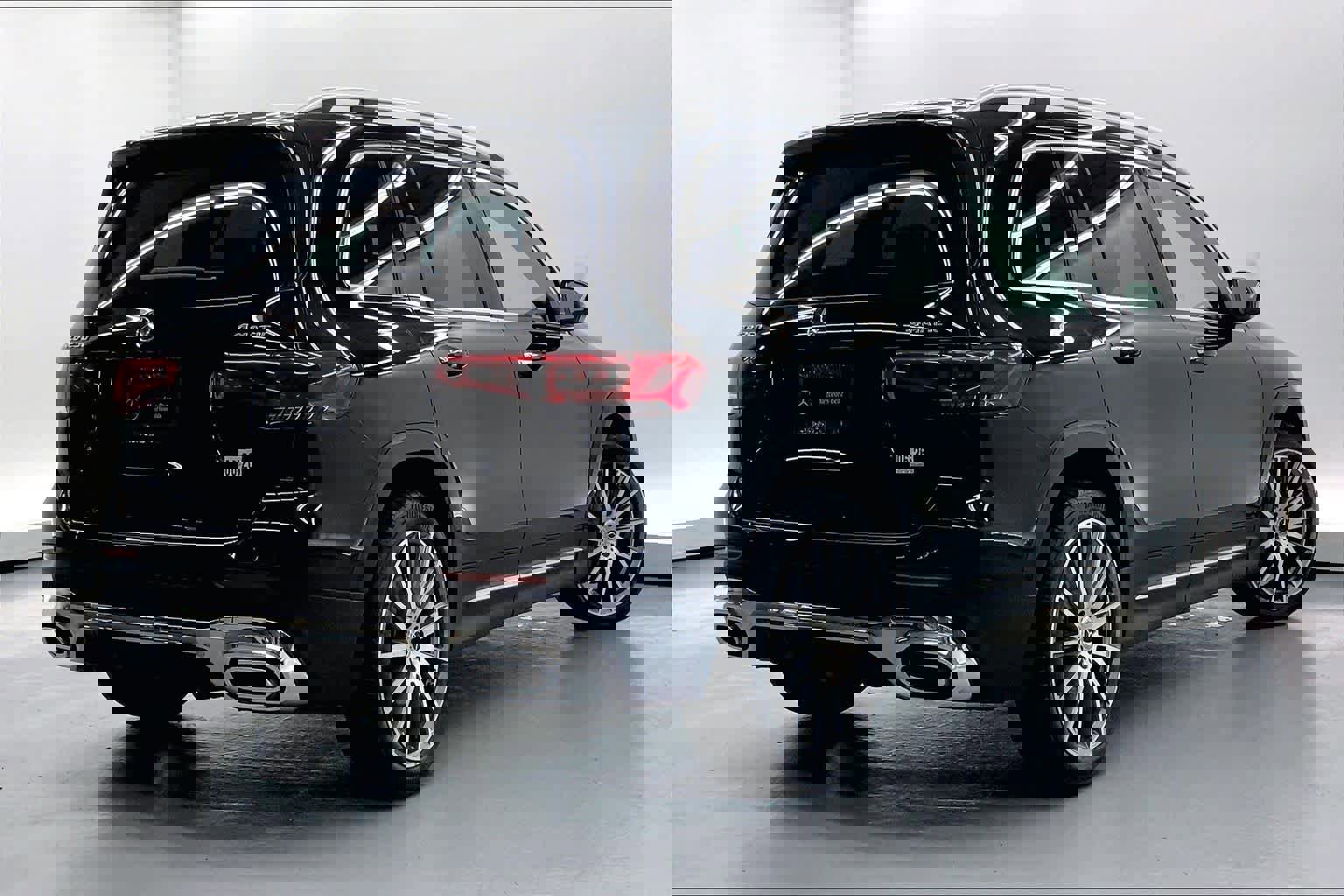 Certified 2021 Mercedes-Benz GLB 250 4MATIC image 4