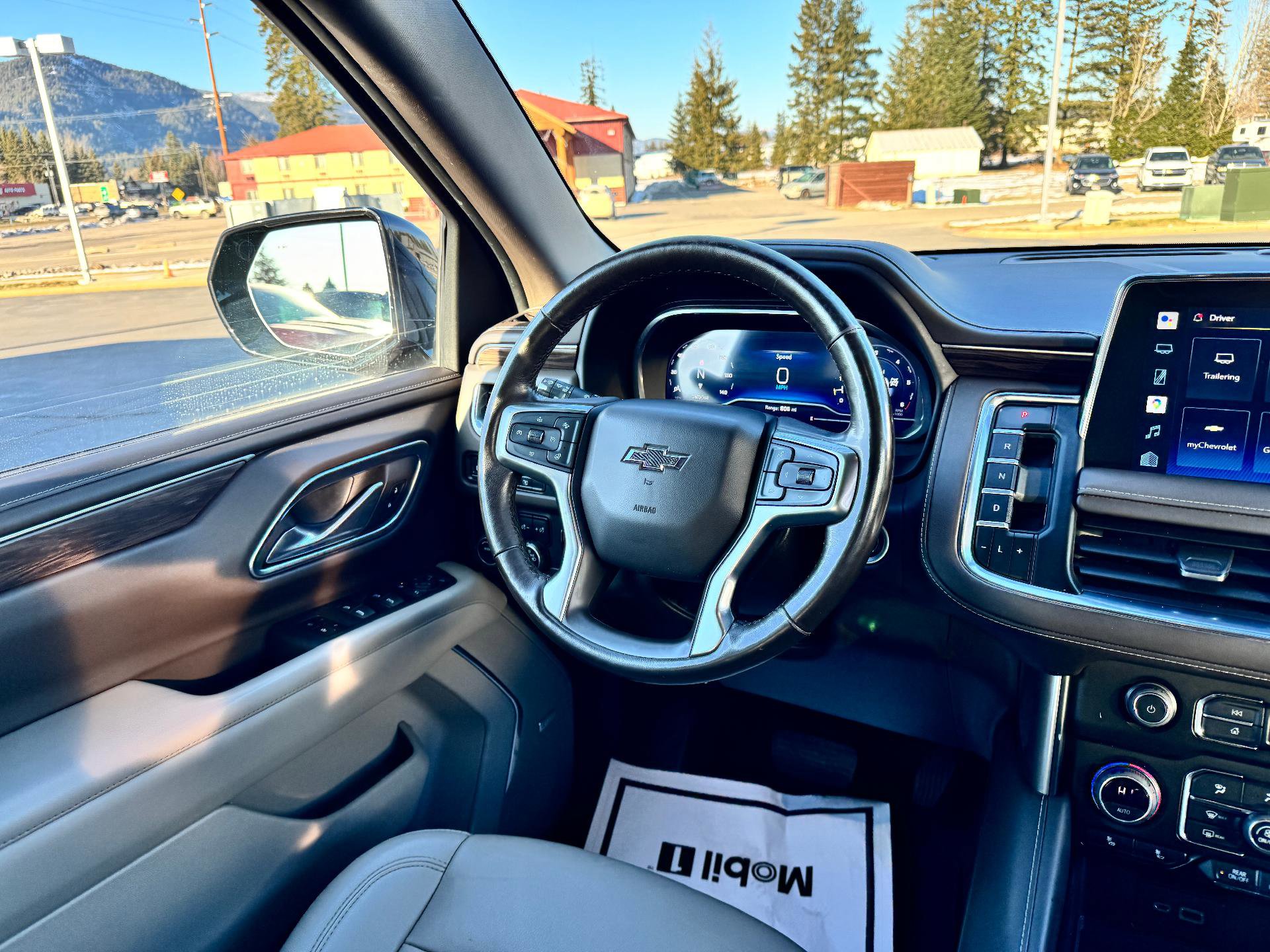 Used 2022 Chevrolet Tahoe Z71 w/ Luxury Package image 25