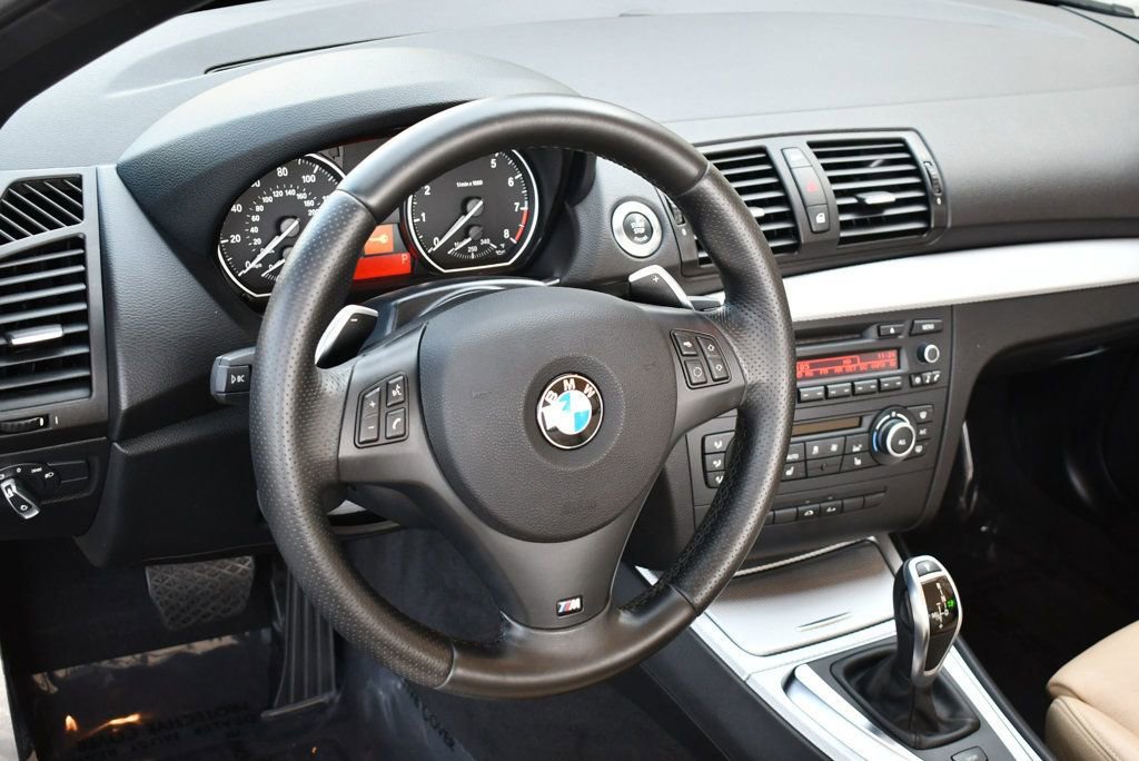 Used 2013 BMW 135i Convertible image 11