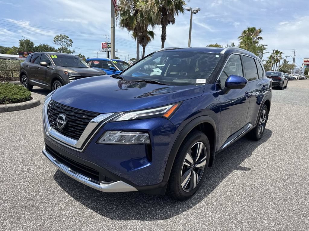 Certified 2023 Nissan Rogue Platinum w/ Platinum Premium Package FWD image 8