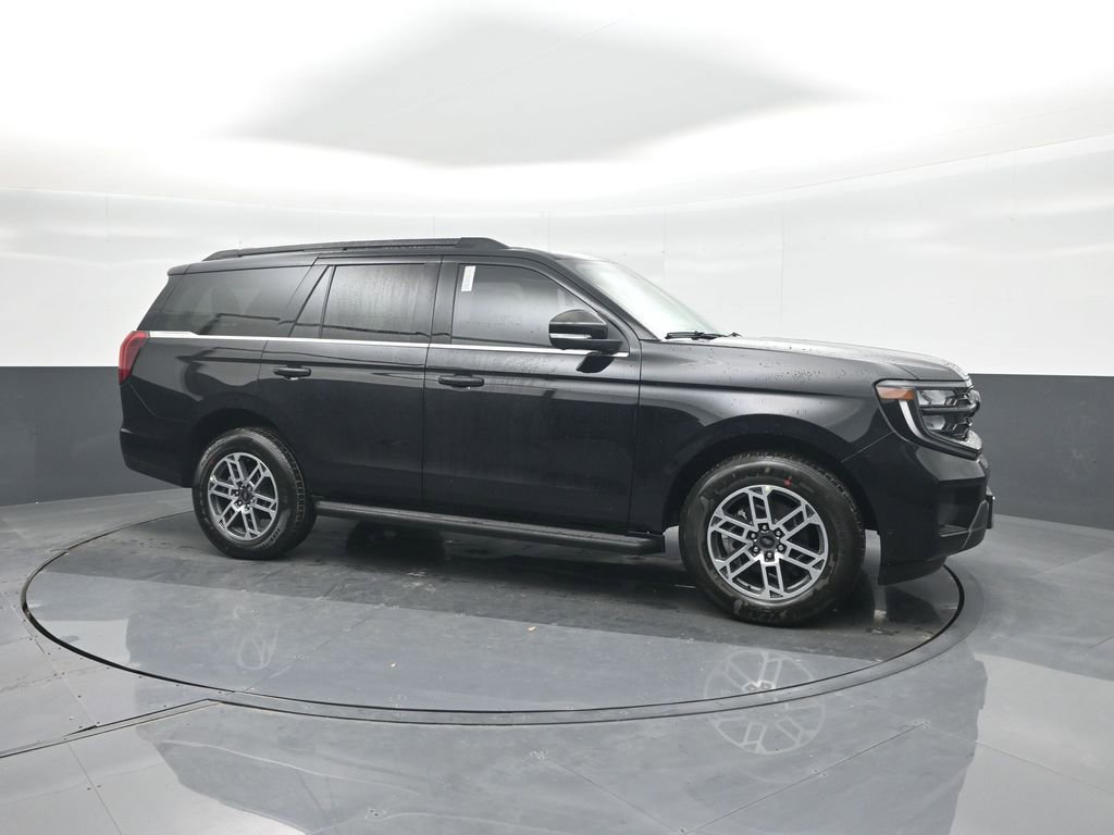 New 2025 Ford Expedition Active RWD image 11