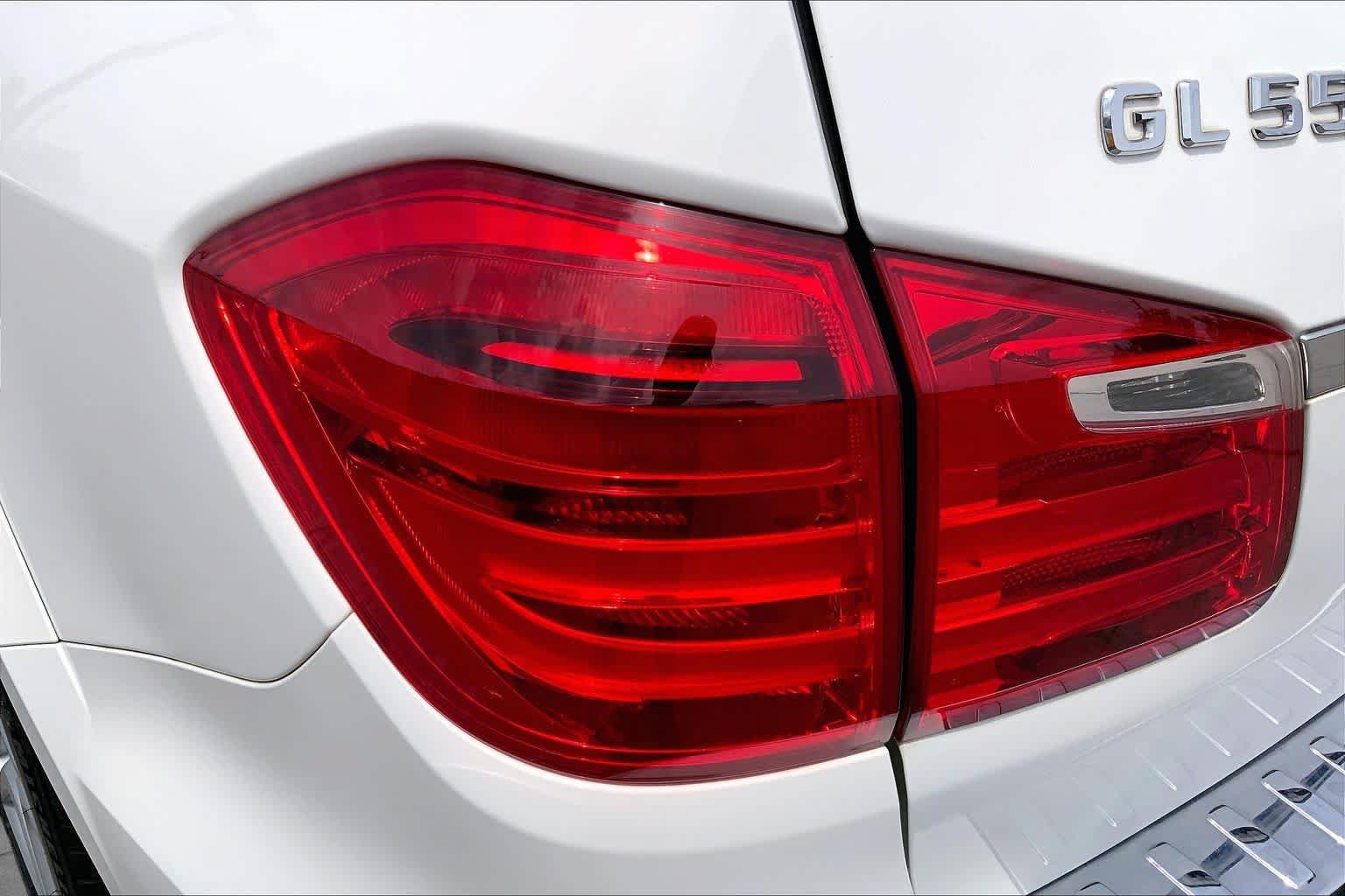 Used 2014 Mercedes-Benz GL 550 4MATIC image 29