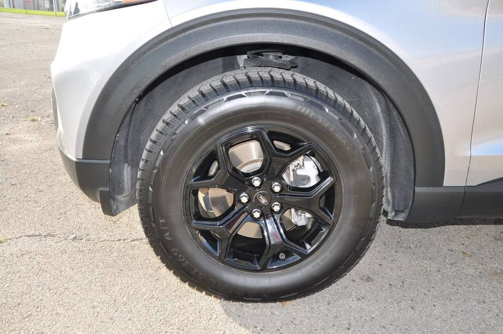 Used 2021 Ford Explorer Timberline image 9