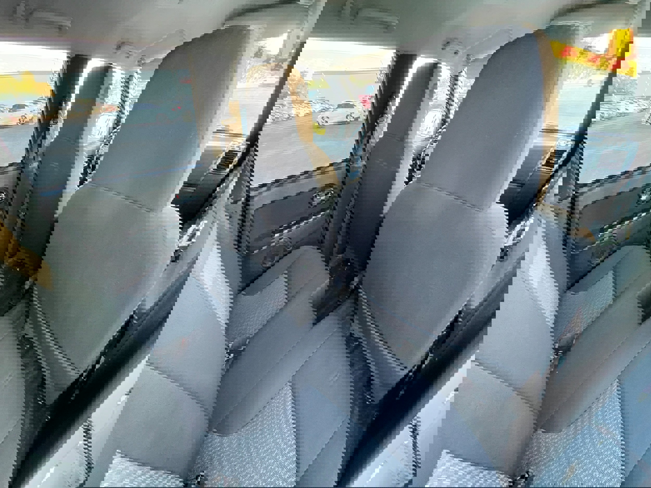 Used 2011 GMC Canyon SLE image 21