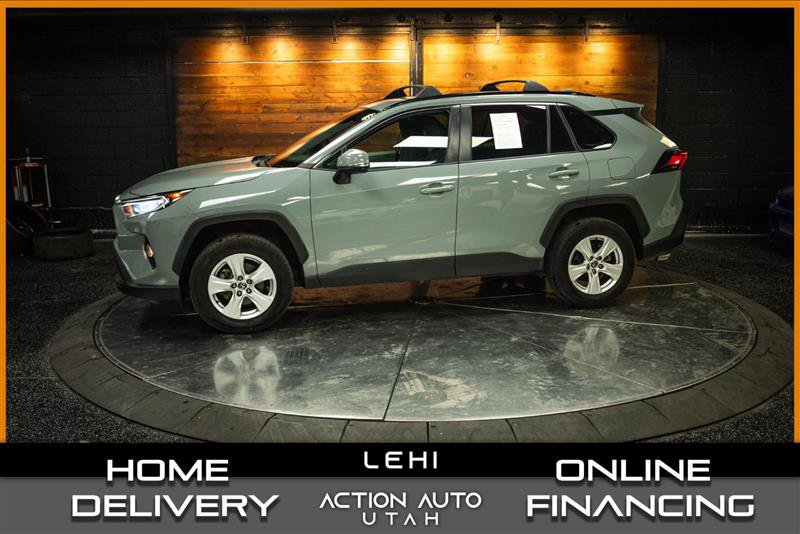Used 2021 Toyota RAV4 XLE FWD image 1