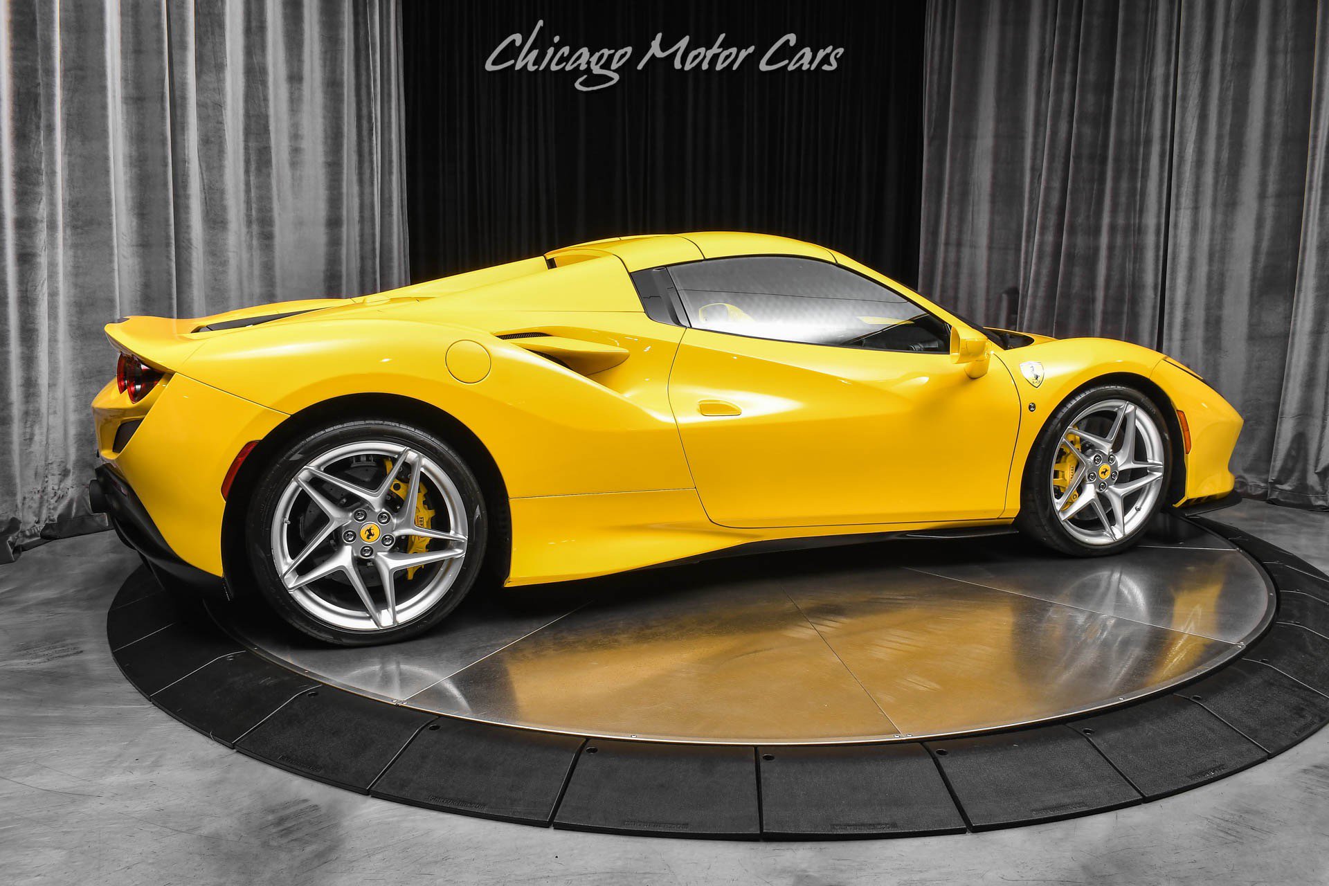 Used 2023 Ferrari F8 Tributo RWD image 44
