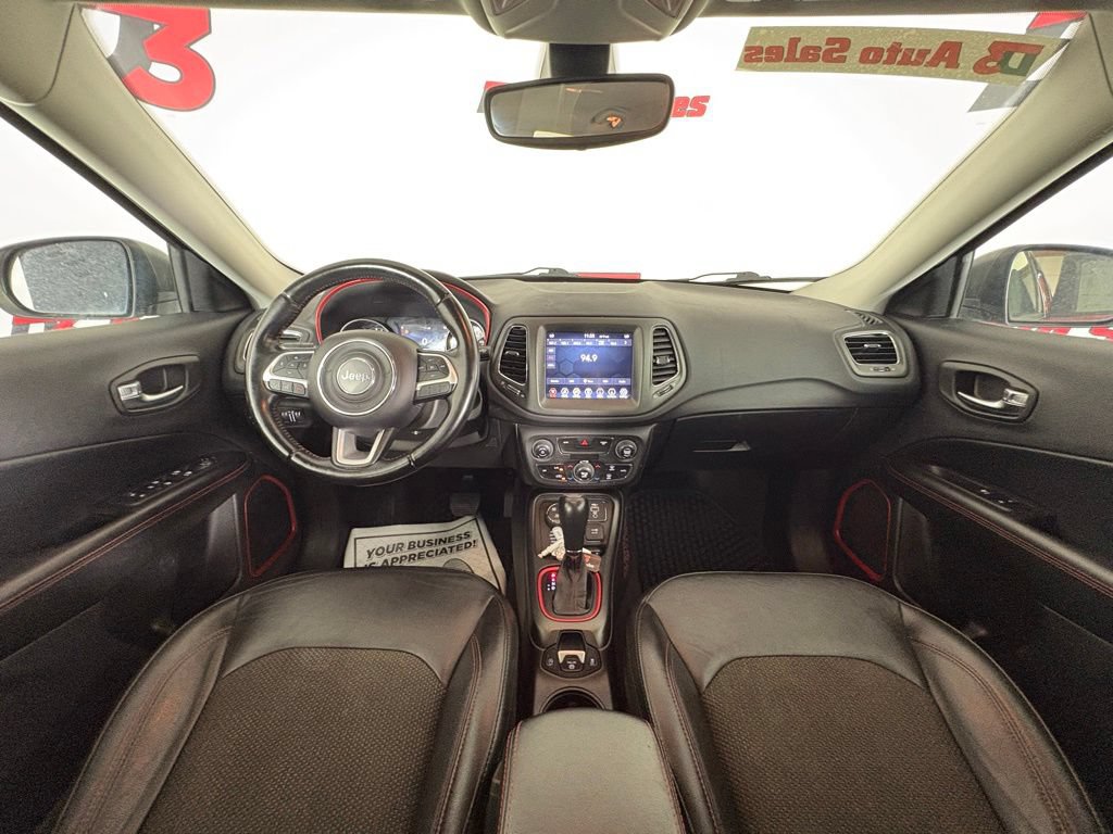 Used 2020 Jeep Compass Trailhawk AWD/4WD image 37