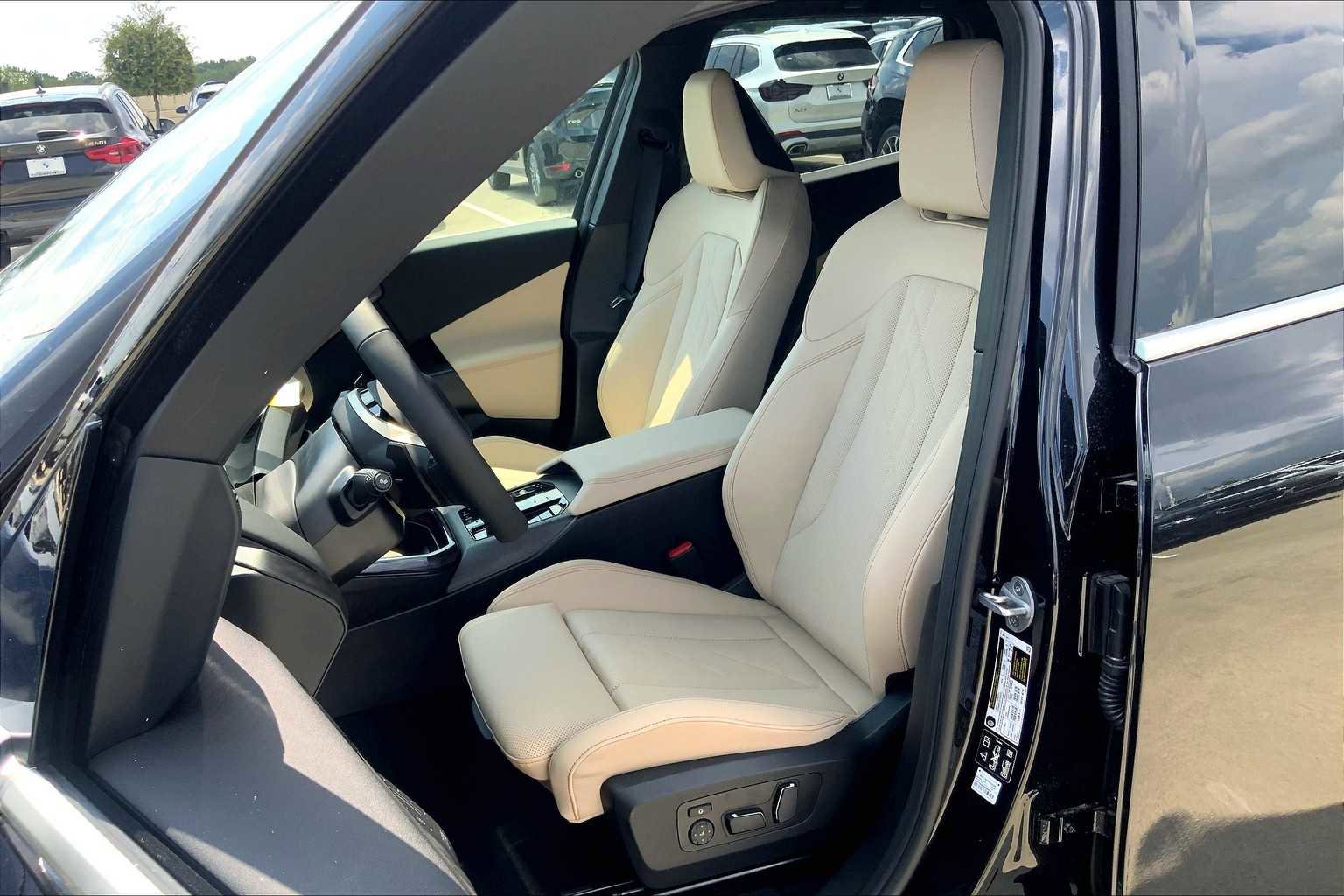 New 2025 BMW X3 xDrive30i w/ Premium Package image 9