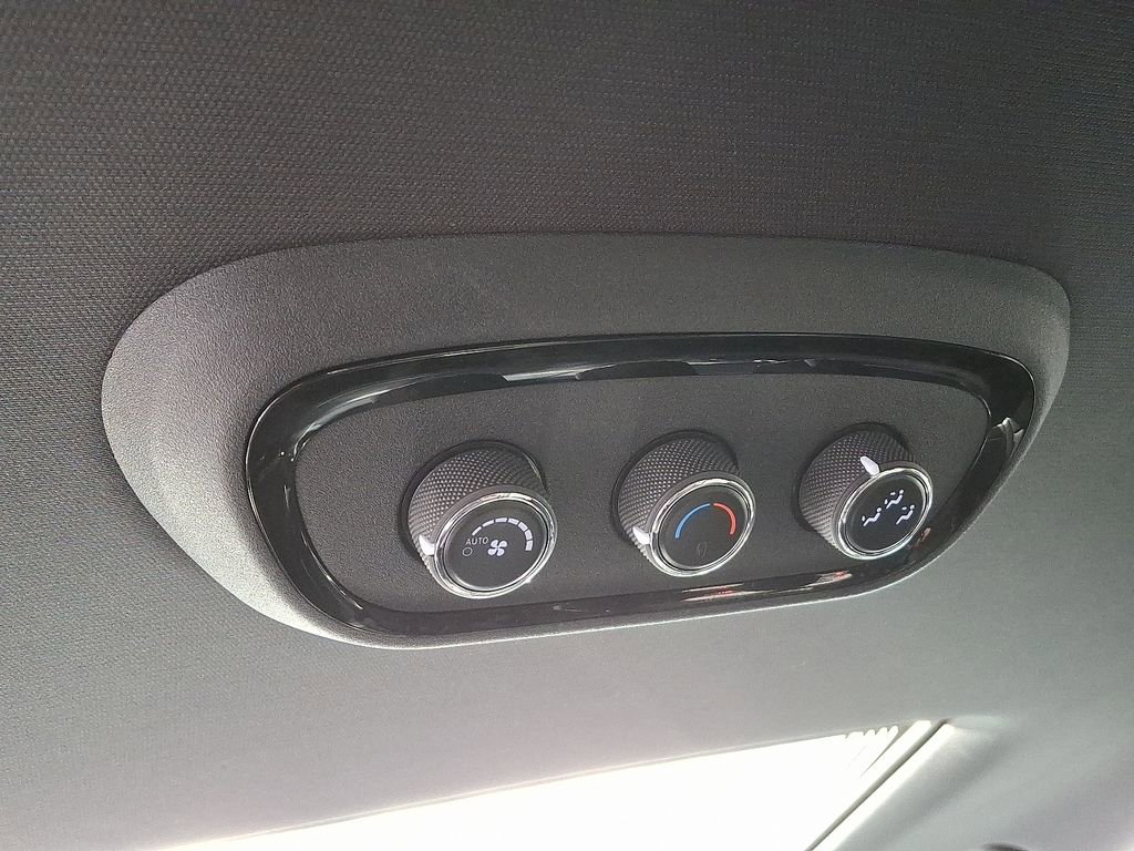 Used 2024 Dodge Durango GT image 14