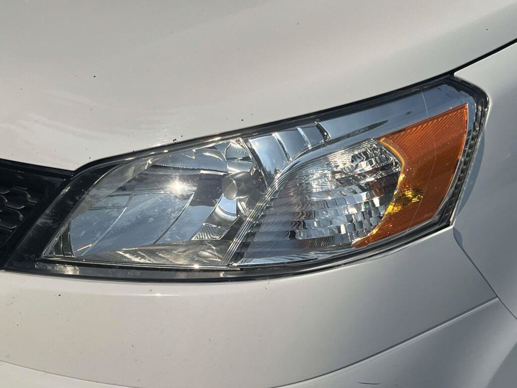 Used 2021 Nissan NV200 S FWD image 12