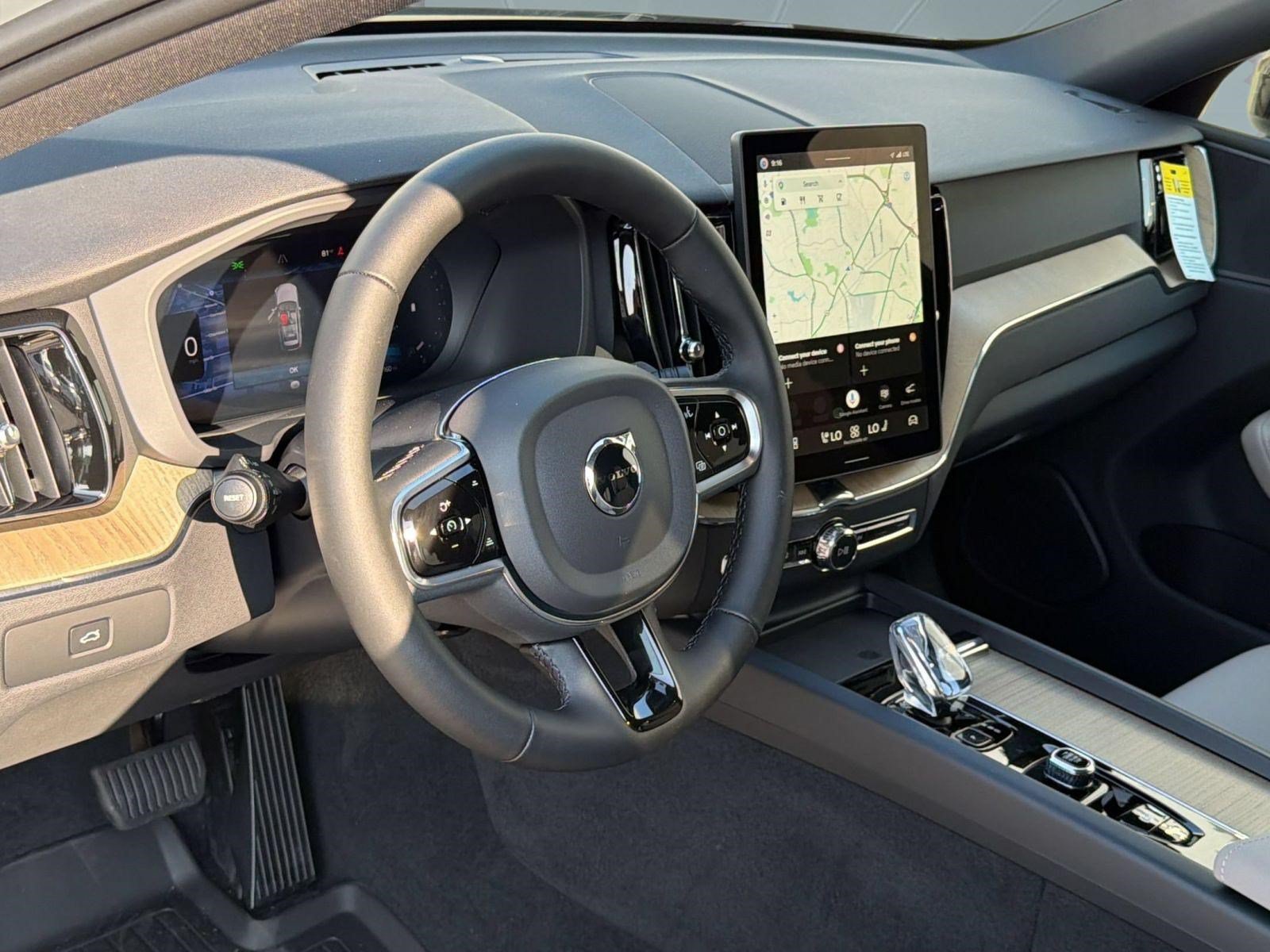 New 2026 Volvo XC60 B5 Plus w/ Protection Package Premier AWD/4WD image 4
