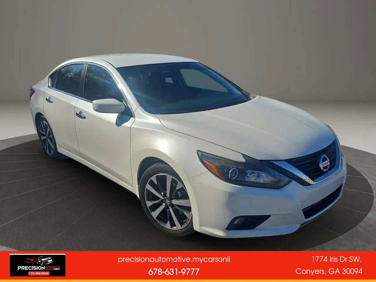 Used 2016 Nissan Altima 2.5 SR w/ LED Appearance Package image 8