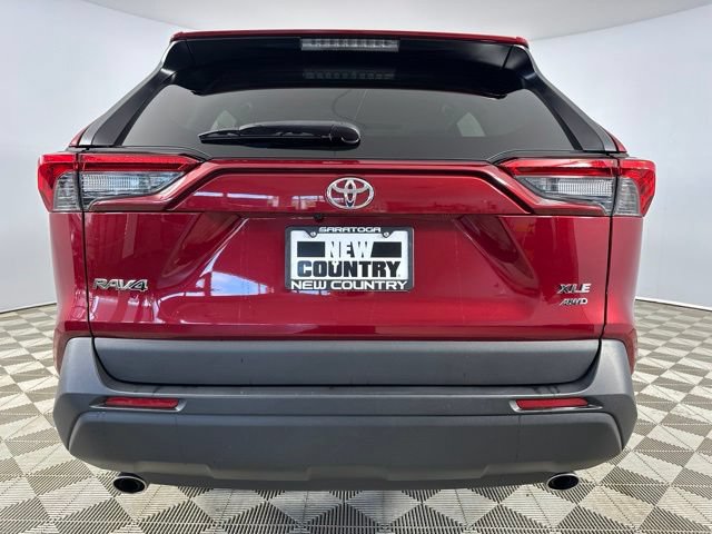 Used 2022 Toyota RAV4 XLE w/ Convenience Package AWD/4WD image 11