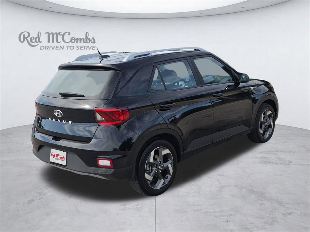Certified 2024 Hyundai Venue SEL FWD image 8