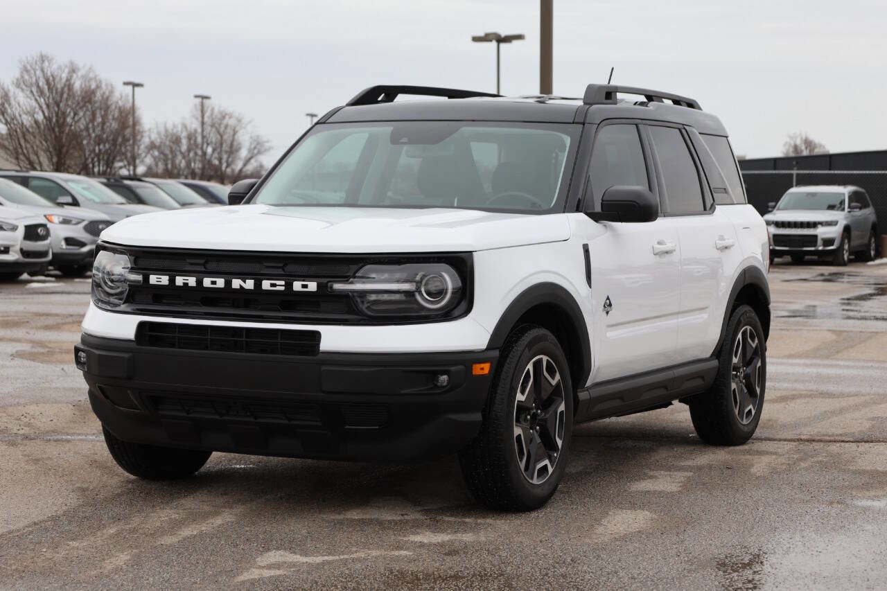 Used 2022 Ford Bronco Sport Outer Banks image 6