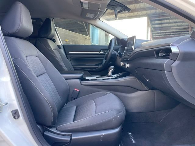 Used 2023 Nissan Altima 2.5 SV FWD image 21