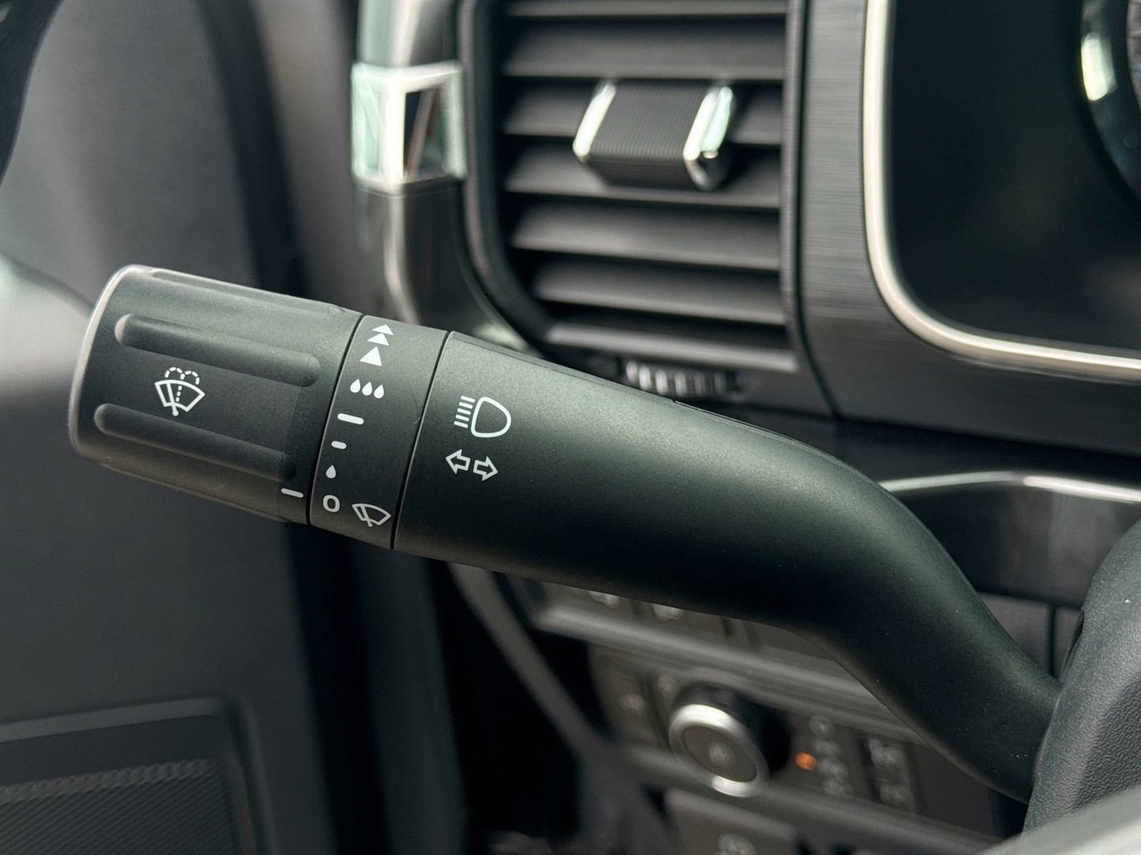 Certified 2021 Ford F150 XLT w/ Equipment Group 302A High image 30