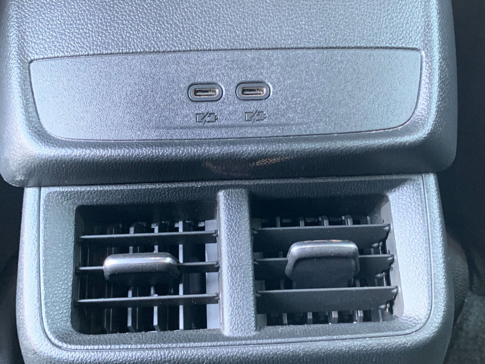 Used 2025 Chevrolet Equinox LT image 23