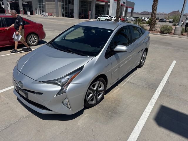 Used 2017 Toyota Prius Three Touring FWD image 1