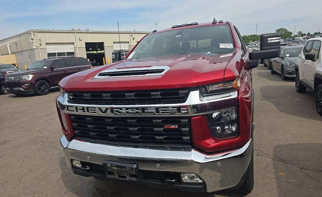 Used 2021 Chevrolet Silverado 2500 LT w/ Texas Edition AWD/4WD image 2